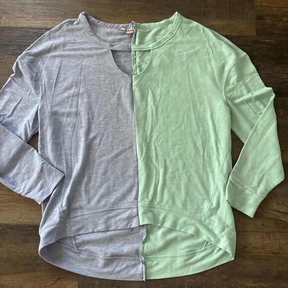 Ladies Juicy Couture V-neck Long Sleeve Top Large Blue Aqua - Picture 1 of 3